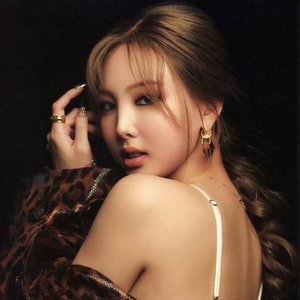 NAYEON
