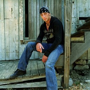 Trent Tomlinson