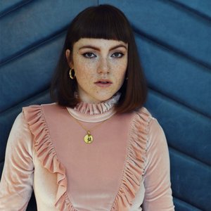 Chloe Howl