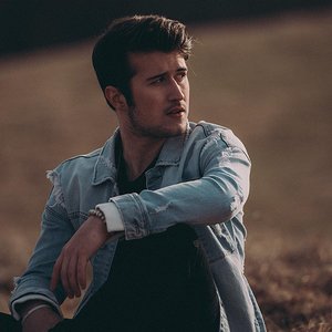Dylan Schneider