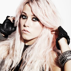 Amelia Lily