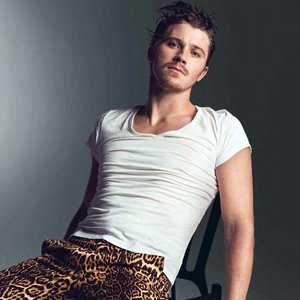 Garrett Hedlund
