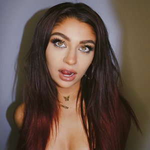 Andrea Russett