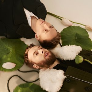 HONNE