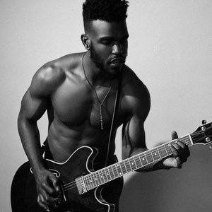 Luke James