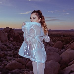 Julia Stone