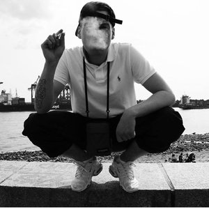 LX